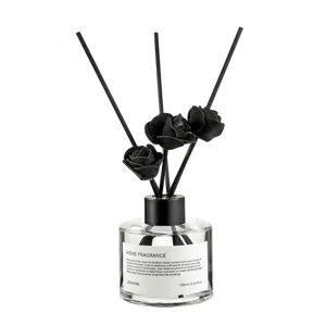 Minimalistische huisgeur geurstokjes diffuser met zwarte roos in helder glazen fles 100ml