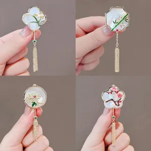 Vintage Chinese Style Alloy Brooch Elegant Enamel Flower Fan Tassel Pearl Pin Suit Cheongsam Corsage Women Jewelry
