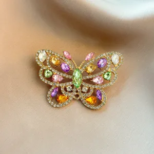 Fashionable colorful rhinestone butterfly brooch elegant crystal alloy jewelry pin accessory
