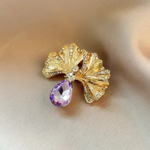 Exquisite ginkgo leaf brooch detail, gold-tone rhinestone crystal pin for winter sweater coat