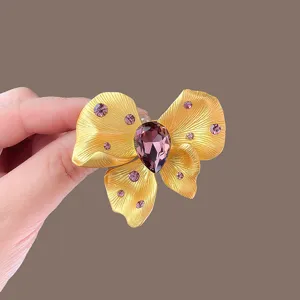 Exquisite Alloy Rhinestone Butterfly Brooch Pin Fashion Korean Style Suit Corsage Accessories Jewelry Gift For Women
