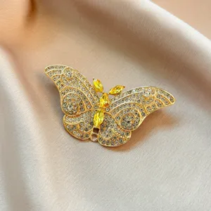 Exquisite Crystal Butterfly Brooch Pin For Women Fashion Gold Plated Alloy Rhinestone Suit Coat Dress Jewelry