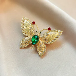 Luxury Alloy Rhinestone Green Butterfly Brooch Pin For Women Suit Sweater Clothes Decorative Jewelry Fashion Corsage