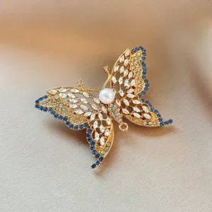 Vintage Openwork Rhinestone Crystal Butterfly Brooch Pin Alloy Artificial Pearl Corsage Suit Coat Accessories For Women