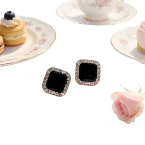 Schicke quadratische schwarze Kristall Strass geometrische Ohrringe Damen Modeschmuck