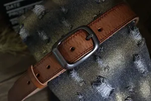 Cintura in vera pelle vintage da uomo dettaglio fibbia ad ardiglione metallo marrone