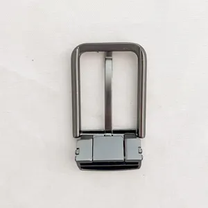 Men's business belt buckle detail shot, 3.3CM zinc alloy pin clip waistband accessory.