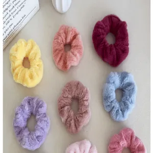 Chouchous en peluche multicolores avec texture en fausse fourrure douce pour l'hiver