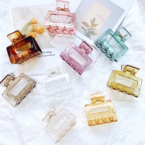 Korean Style Simple Hollow Geometric Hair Claw Clip For Women Medium Acrylic Hairpins Transparent Resin Daily Hair Accessory