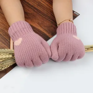 Women's thick winter warm knit gloves, pink woolen fleece-lined gloves with cute heart pattern.