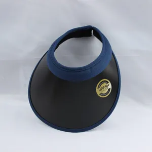Casquette anti-UV bleue foncée sans calotte avec large bord noir pour le sport et les loisirs.