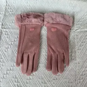 Guantes de invierno de felpa gruesa para mujer con puños para actividades al aire libre con clima frío.