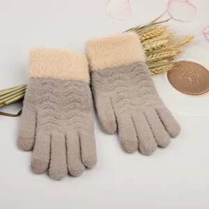 Women winter warm knit touchscreen gloves with faux fur cuff grey soft cozy winter wear