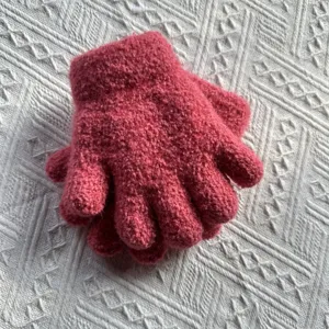 Thickened plush-lined winter knitted gloves for kids, solid color warm cozy mittens.