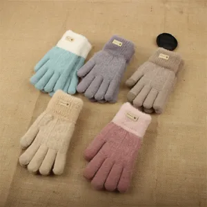 Guanti invernali caldi in maglia touchscreen da donna, morbido dettaglio fodera in pile.