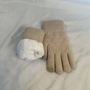 Winter warm knit gloves for women thick fleece lined diamond pattern casual winter gloves