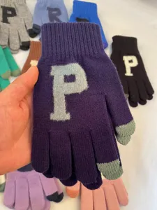 Gants d'hiver pour femmes chauds en tricot tactile avec lettre P style mode quotidien