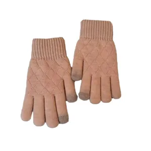 Women winter warm knitted touch screen gloves diamond pattern ribbed cuff dusty pink chic pair
