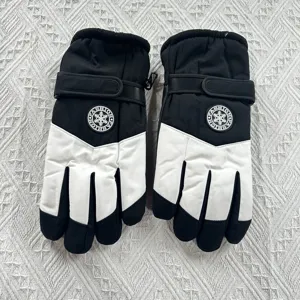 Winter waterproof ski gloves with touch screen function, thick warm windproof gloves for outdoor snow.