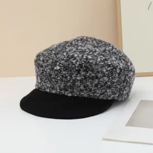 Bouclé loop yarn patchwork wool newsboy cap retro warm winter beret hat detail view.