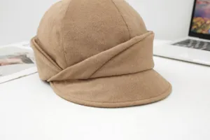 Herfst winter vrouwen effen kleur eenvoudig geplooide klep pet stijlvolle mode hoed