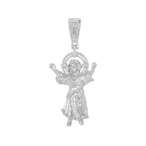 Vue détaillée du pendentif ange argenté avec auréole en zircon et bélière en croix