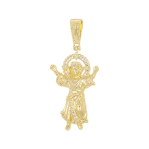 Vue détaillée d'un pendentif religieux plaqué or 18 carats serti de zircons