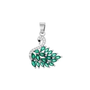 Elegante ciondolo a forma di cigno con cristalli marquise verde smeraldo e argento