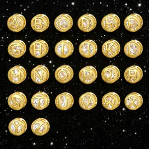 Komplettes Set mit 26 englischen Buchstaben-Anhängern aus Zirkonia, 18K vergoldet für DIY