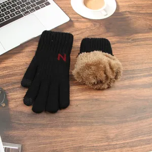 Gants d'hiver thermiques en tricot tactiles chauds avec epaisse doublure en peluche.