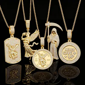 Hip-Hop-Halsketten mit 18 Karat Vergoldung und Mikro-Pave-Anhängern im Glitzer-Look