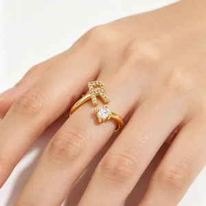 Bague Ouverte Lettre Initiale en Cuivre Plaqué Or Minimaliste Coeur en Strass Bague Réglable Bijoux Homme Femme