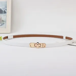 Dames slanke witte lederen riem met gouden metalen draaibare gesp veelzijdige kledingsketting