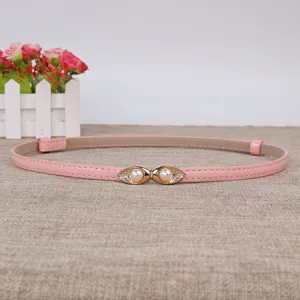 Elegante roze smalle dames jurk riem met delicate parel gouden metalen gesp accessoire