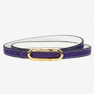 Cinturón fino de mujer en piel auténtica con hebilla ovalada dorada, diseño elegante.