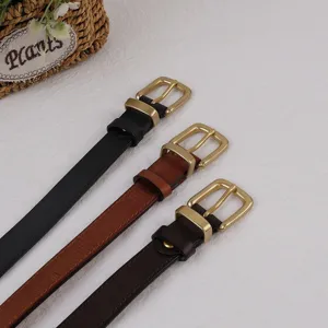 Ceinture en cuir classique à boucle ardillon vintage pour homme et femme, accessoire casual.