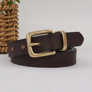 Ceinture en cuir marron classique pour hommes et femmes, boucle ardillon rétro vintage.
