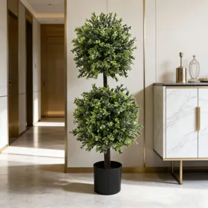 Künstlicher Buchsbaum-Kugelbaum mit zwei Kugeln im schwarzen Topf für Innendeko