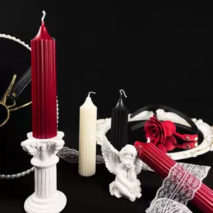Conjunto de velas de aromaterapia de baja temperatura y decoración romántica