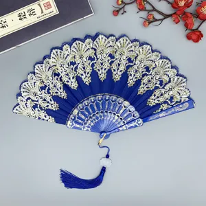 Éventail pliant style chinois bleu dentelle dorée éventail de danse traditionnel main