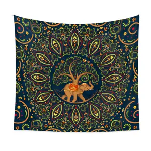 Vista detallada del tapiz bohemio de elefante con mandala árbol de la vida pared