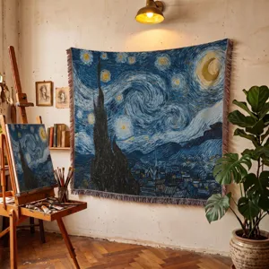 Couverture tapisserie tissée Nuit Étoilée dans un atelier d'artiste très chaleureux