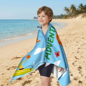 Schnelltrocknendes Mikrofaser-Strandtuch für Kinder mit süßem Löwenprint am Strand