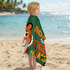Schnelltrocknendes Mikrofaser-Strandtuch für Kinder mit Tiger-Motiv am Strand