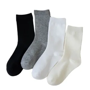 Set di 4 calze a costine in cotone nero grigio bianco beige per abbigliamento casual