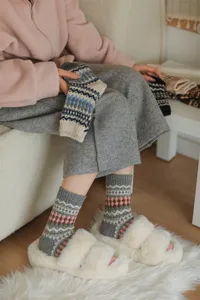Calze in lana Fair Isle accoglienti da donna, motivo a rombi vintage calde invernali.