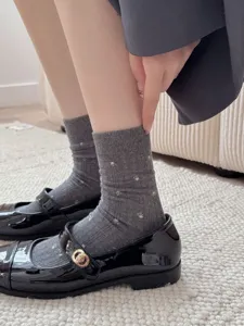 Korean style autumn winter mid tube women socks sweet small floral stacked socks vintage casual