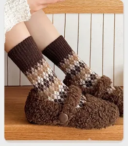 Calzini donna in lana con motivo a losanghe Fair Isle, caldi e spessi stile vintage retrò.