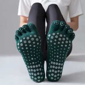 Chaussettes de yoga antidérapantes à cinq doigts pour femme, chaussettes pilates grip.
