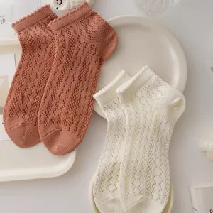 Japanese hollow mesh lace socks for women, cute cotton low-waist short socks.